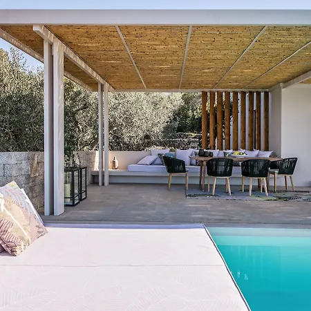 Art Blue Villa Tsoukaládhes