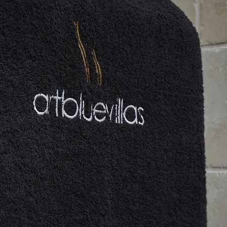 Art Blue Villa *